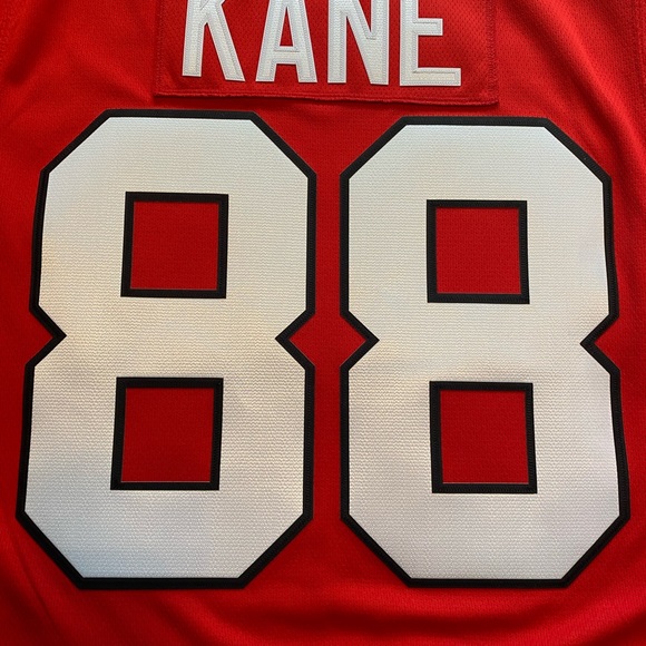 Chicago Blackhawks Fanatics Patrick Kane Jersey - Picture 5 of 7